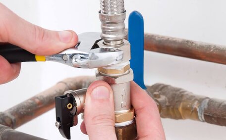- Tools Emergency Plumbers